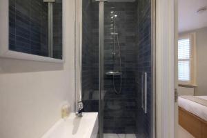 The Fulham Patio Apartment