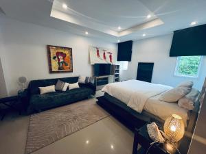 Ensuite Room Pool Villa private Access