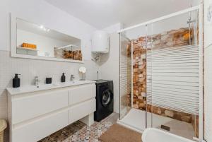 Montana Roja Apartment