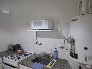 MONOAMBIENTE ECONOMICO hasta 3 personas con cochera