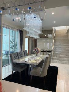 Berry House Luxury Pool Villa