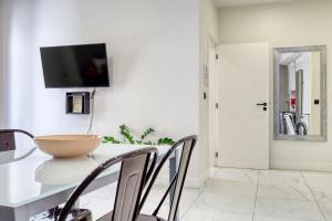 Beco Santa Emilia 3M, a Home in Madeira