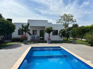 Casa Campo Villa Leorenis