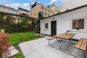 Quiet Central 3BR House - Perfect for Groups