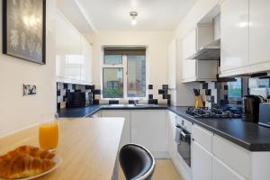 Stylish Apartment Near Canary Wharf Fast WiFi