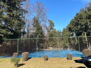 Casa espaciosa, confortable y equipada en condominio