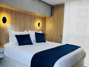 Rest among the Stars Exclusive Modern Loft