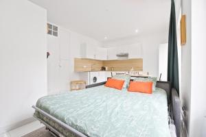 A stopover in Oberkampf