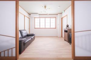 元気堂ビル - 新幹線高崎駅徒歩6分 - 和室洋室完備 - Wifiﾌﾟﾛｼﾞｪｸﾀｰ有 - 最大10名