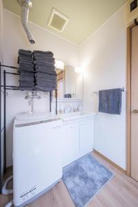 元気堂ビル - 新幹線高崎駅徒歩6分 - 和室洋室完備 - Wifiﾌﾟﾛｼﾞｪｸﾀｰ有 - 最大10名