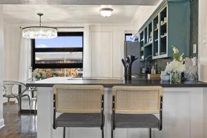 Airy Dallas 2-Story Loft Pool Wellness Retreat