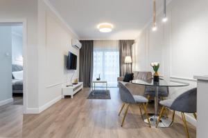 Mennica Residence Warsaw - One Bedroom Apartment