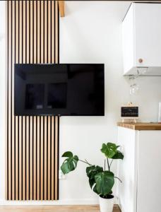 Hanza Tower CITY VIEW 22 Apartments Pool & Jacuzzi & Sauna