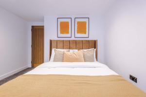 Old Town Hull Apt 3 - Two Bed - Sleeps 4