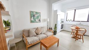 Arrecife Central and cosy flat