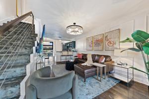 Airy Dallas 2-Story Loft Pool Wellness Retreat