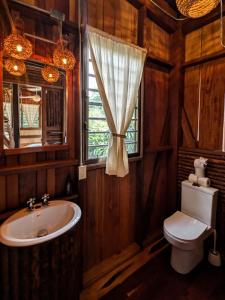 Los Techitos - Unique open space village stay