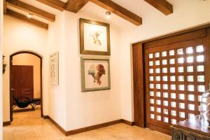 BUHO Luxury Guayllabamba Home BBQ Jacuzzi Pool