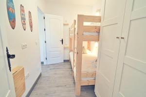 Terrace and pool Bright apartment