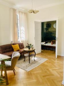 Under the Ship - WARSAW Old Town Apartment