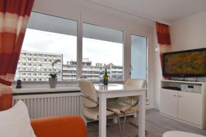 Metropol Whg 40, Landseite