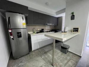 Luxurious Apartment South Cali 5Min Jardin Plaza Clinica valle de lili -S207