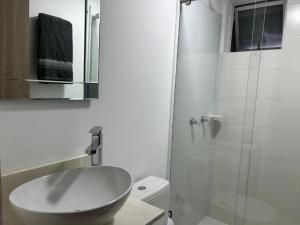 Luxurious Apartment South Cali 5Min Jardin Plaza Clinica valle de lili -S207