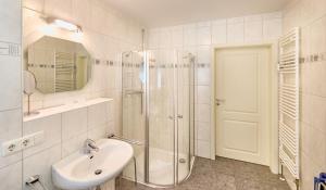 Steinmarner Stadtvilla, App 8