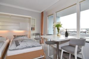 Metropol, Whg 89, Landseite