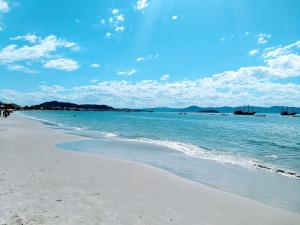 Apartamento 2 quartos na Praia em Florianópolis