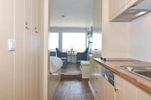 Metropol, Whg 216, Seeseite 9OG