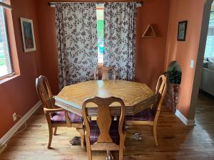 Little Brick House- pet friendly