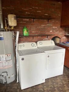 Little Brick House- pet friendly