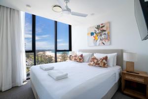 X Kirra Apartments