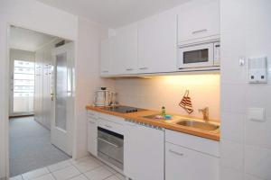 Metropol, Whg 42, Landseite