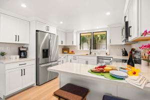 MA-1205 - Ocean Views AC