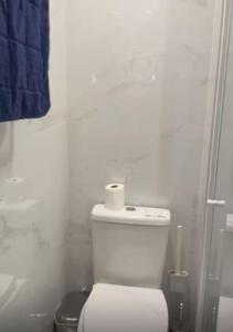 Leblon - 2 Qts próximo Dias Ferreira e Posto 11