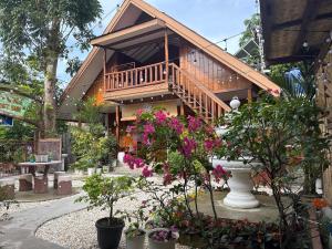 Theresas Pension House