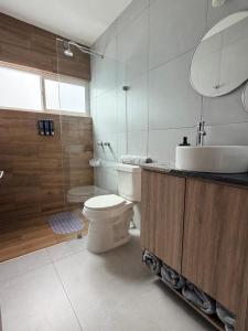 Casa Romaoc - Casa moderna en Residencial Campestre