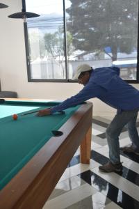 Luxury apartmentUS EmbassySolca Hospital