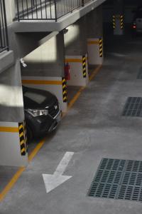 Luxury apartmentUS EmbassySolca Hospital