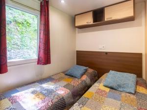 Mobil home 6 pers avec terrasse à Fenouillet - API-1-52-314