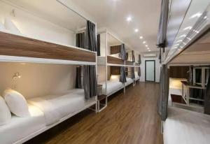 Hanoi Train Street Hostel