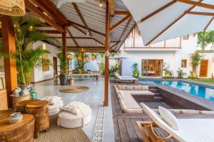Villa Loma by Alfred in Bali