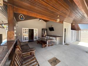 Linda casa no condomínio Morada da Praia, Bertioga SP