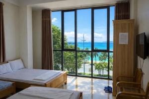 Gate Tuan Chau Hotel