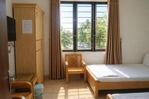 Gate Tuan Chau Hotel