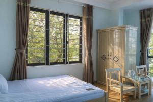 Gate Tuan Chau Hotel