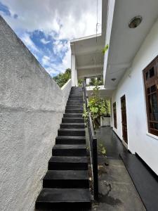 Ambuluwawa holiday home