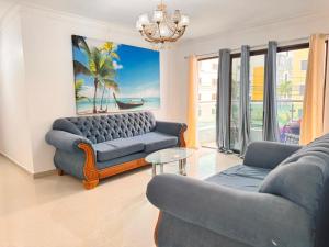 Exclusive Huge and Lovely 4 bedrooms and 3 bathrooms apartments in Santiago close tofuns